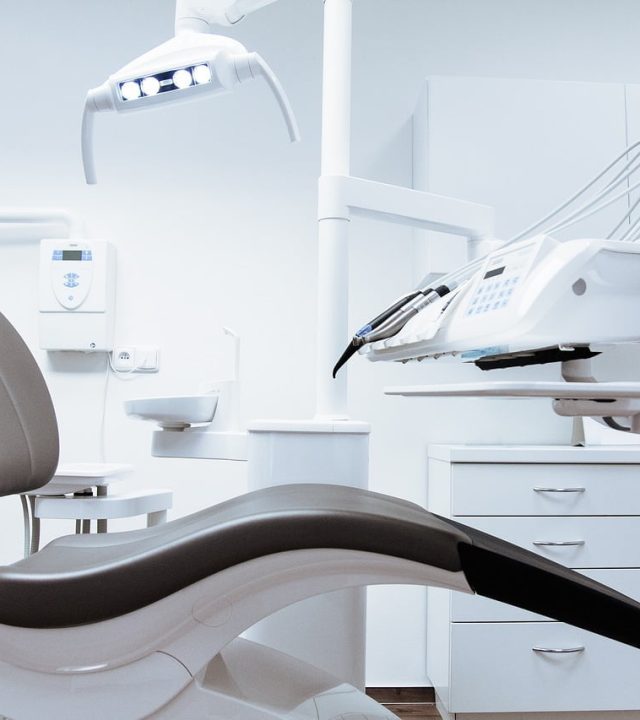 chair, dentist, dental-2584260.jpg